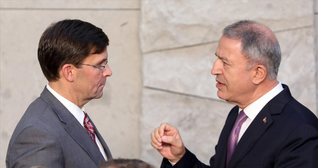 Bakan Akar ABD’li Mevkidaşı ile Telefonda Görüştü