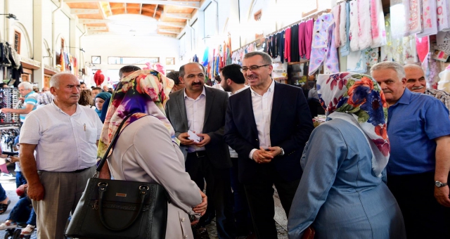 BAŞKAN GÜNGÖR KAPALI ÇARSI ESNAFI İLE