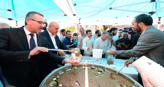 Büyükşehir’den Aşure Etkinliği
