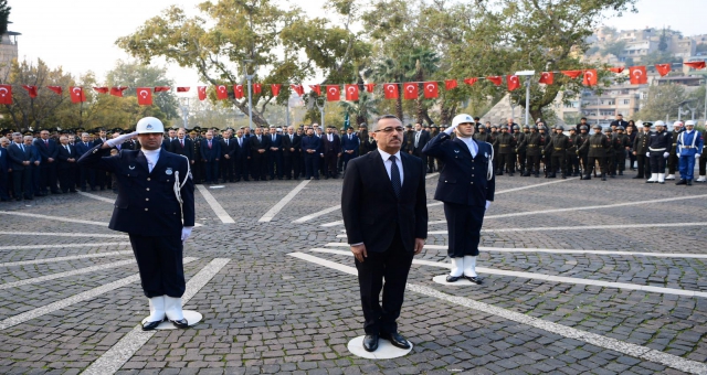 Atatürk Vefatının 81. Yılında Anıldı