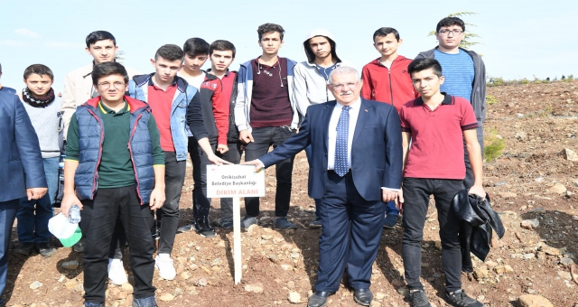 EXPO 2023 Alanında, Fidanlar Minik Eller ile Toprakla Buluştu