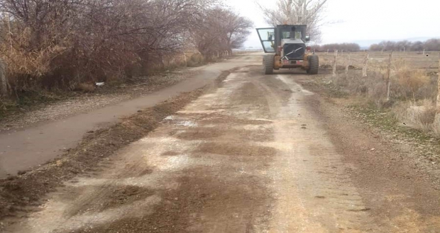 3 Mahalleyi İlçeye Bağlayan Yolda Çalışmalar Başladı
