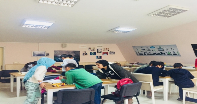 STEM Yeni Mucitlerle Yola Devam Ediyor