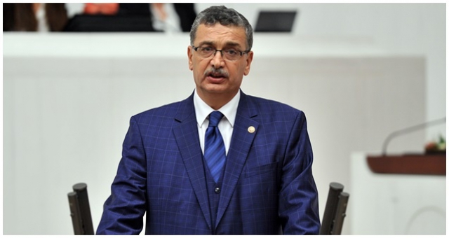 Güvenç : 12 ŞUBAT RUHUYLA GELECEĞE YÜRÜYORUZ