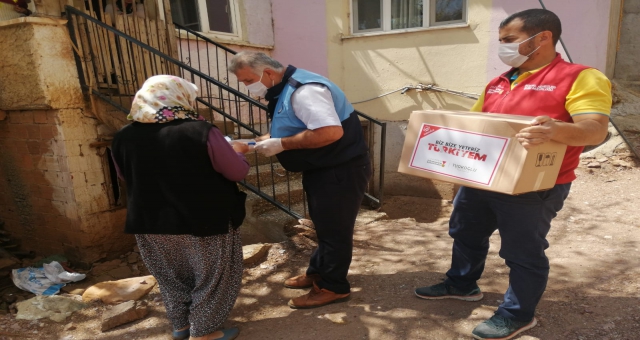 Gıda Yardımı Devam Ediyor