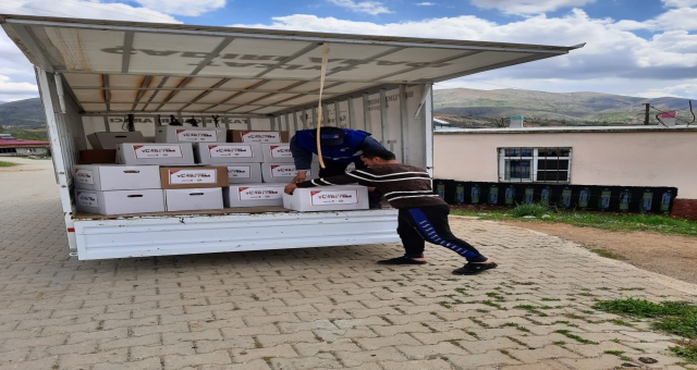 Gıda Yardımı Nurhak'ta Devam Ediyor