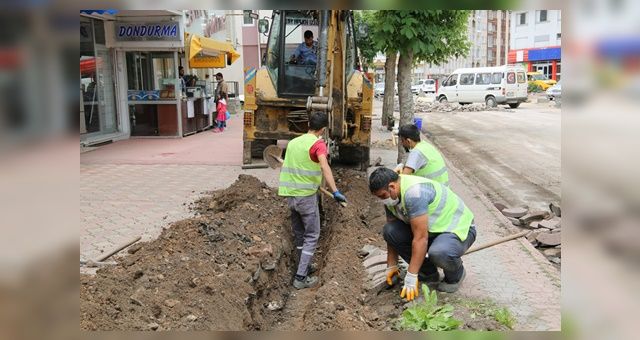 Sivas'ta Kaldırım ve Aydınlatma Yenileniyor