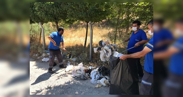 Tarihi Taş Köprü Çevresine Temizlik