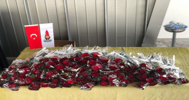 Avrupadan Gelen Yolculara Mahçicek'ten Jest