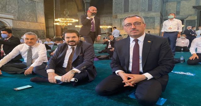Ayasofya Camii’nde ilk Cuma Namazı