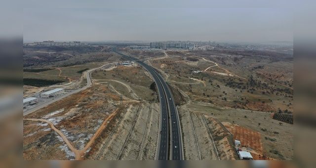 Gaziantep'te Şehir Hastanesi Yoluna Köprülü Kavşak