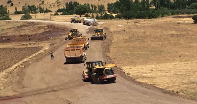 Kahramanmaraş Biçim Yolunda Çalışma