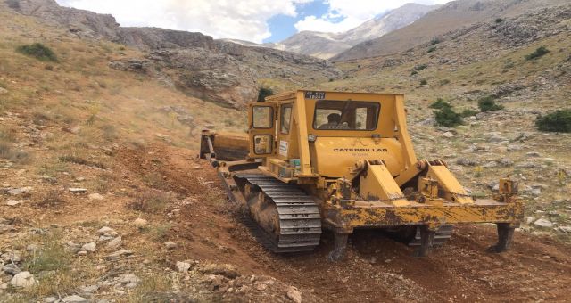 Karadede Yayla Yolunda Çalışma