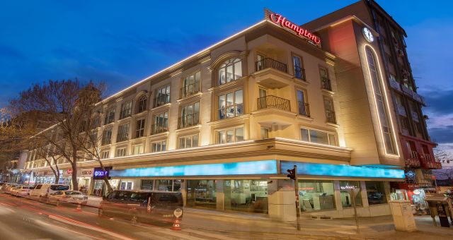 Hampton By Hilton Güvenli Turizm serfitikasını aldı