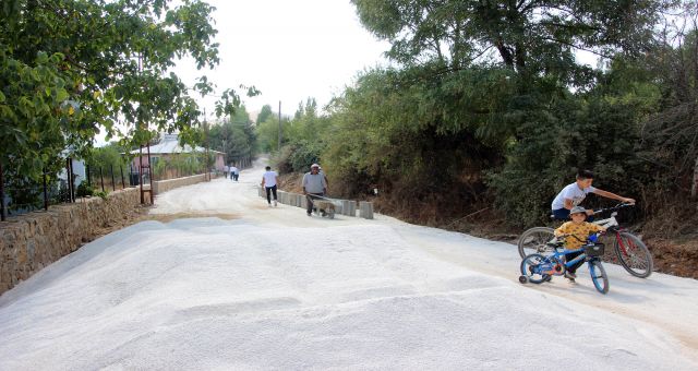Kahramanmaraş'ta Mahalle İçi Yollar Yenileniyor