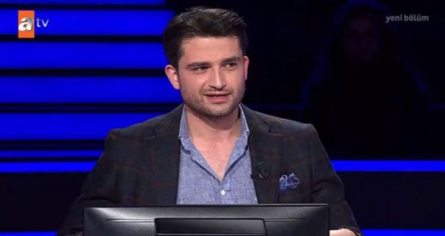 Neşet Ertaş'ın 'Zülüf Dökülmüş Yüze' adlı türküsünde bu kelimelerden hangisi geçmez?