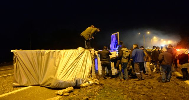 Kahramanmaraş'ta Patates Yüklü Kamyonet Devrildi