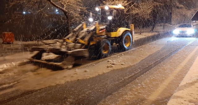 Kar Yağışında Ekipler İş Başındaydı