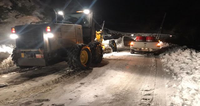 Dulkadiroğlu Belediyesinin Kar Mesaisini Gece de Sürdürdü