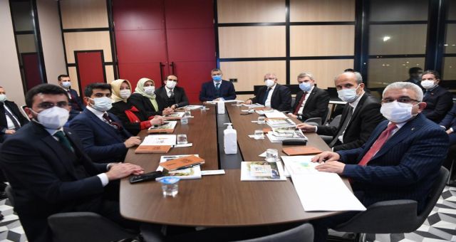 Kahramanmaraş Milletvekilleri EXPO 2023 Alanında Fidan Dikti