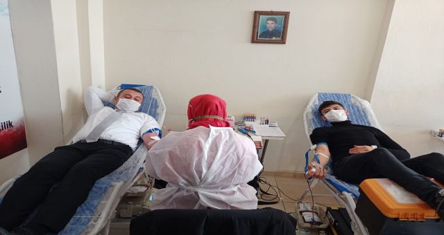 Onikişubat Ülkü Ocakları Kan Bağışında Bulundu