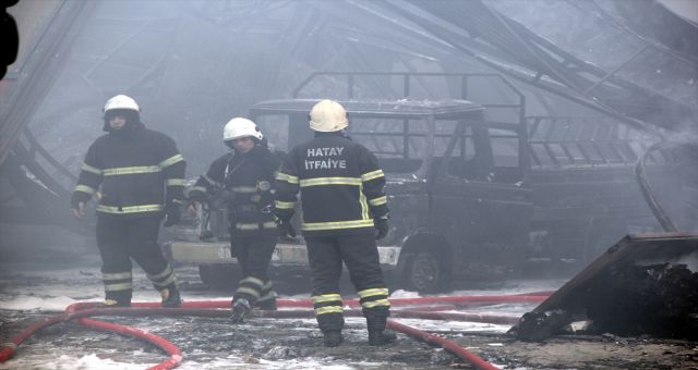 Sünger Fabrikasında Çıkan Yangın Kontrol Altına Alındı