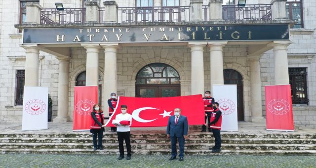 Çanakkale'de 18 Mart'ta Göndere Çekilecek Ay Yıldızlı Bayrak