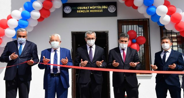 Başkan Güngör Gençlik Merkezi Açılışına Katıldı
