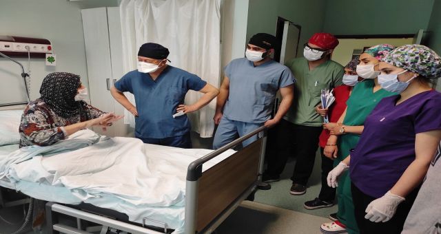 Hamile Olduğunu Sandı Karnından Yaklaşık On kilo Tümor Çıktı