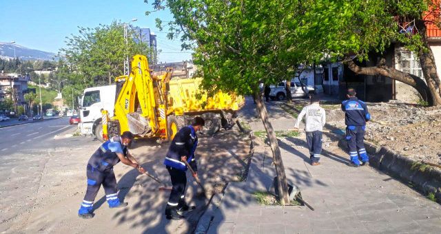 Kahramanmaraş'ın Kent Estetiğini Bozan Atıkları Büyükşehir Temizledi