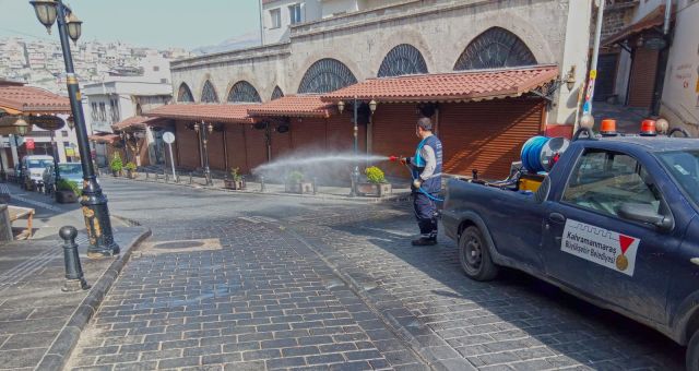 Kahramanmaraş'ta Dezenfekte Çalışmalarını Sürdürüyor