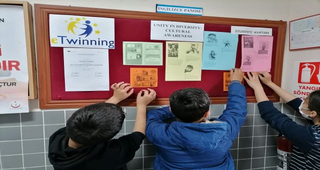 Aşık Mahzuni Şerif Ortaokulununda eTwinning Projesi başladı!