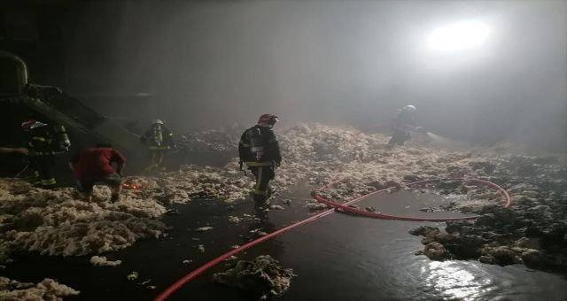Kahramanmaraş'ta Fabrikada Çıkan Yangın Söndürüldü