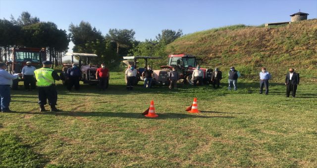 Pazarcık'ta Tarım Aracı Sürücüleri Bilgilendirildi