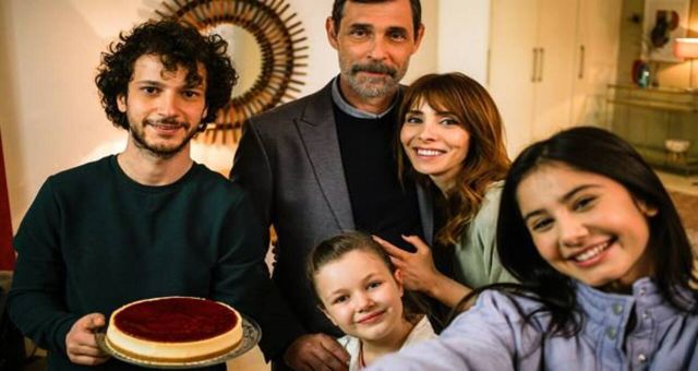 Kağıt Ev 8. Bölüm İzle , Kağıt Ev 8. Bölüm , Kağıt Ev Son Bölüm