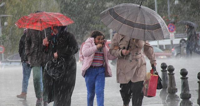 Meteorolojiden Bazı İller İçin Kuvvetli Sağanak Yağışı