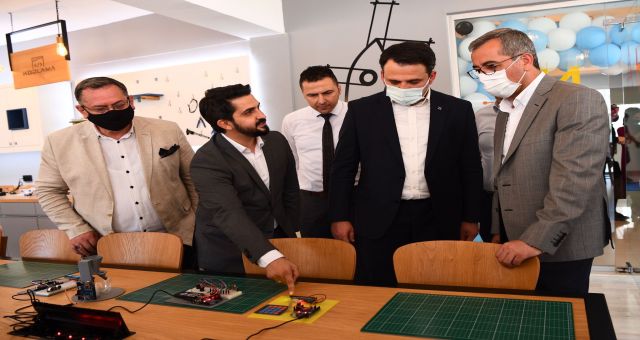 Başkan Güngör'den Gençlere Havuz Müjdesi