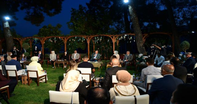 Erdoğan Şiirin Başkentinde Gençlerle Buluştu