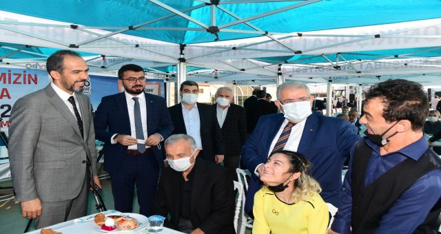 Başkan Mahçiçek, Expo Alanında Engelli Bireylere “Yüzünüz Gülsün” Dedi