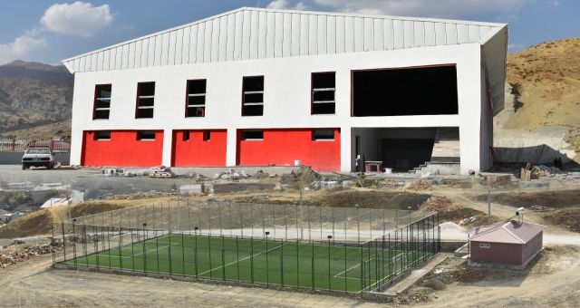 Çağlayancerit Şantiye Görünümüne Büründü!