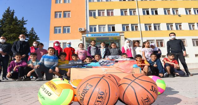 Dulkadiroğlu Belediyesi Çevreci Okulları Ödüllendirdi