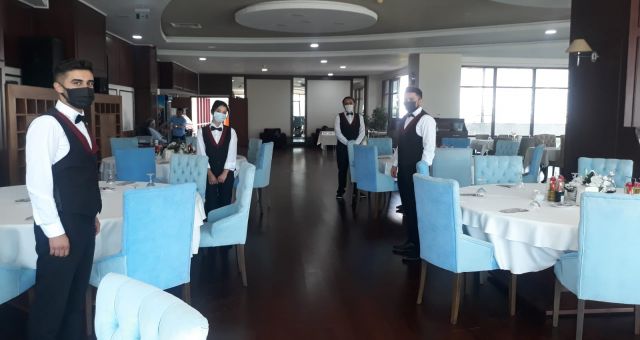 Üniversitemiz Turizm ve Otel İşletmeciliği Öğrencileri Uygulayarak Öğreniyor
