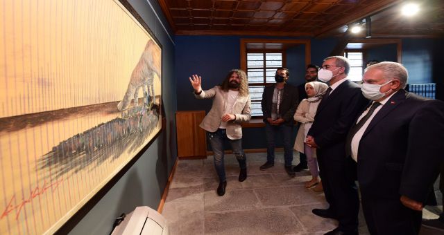 Yunus’un Şiirlerini Anlatan Tablolar Edebiyatın Başkenti’nde