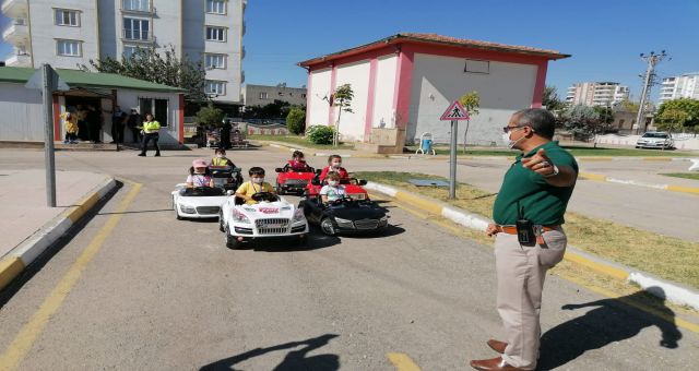 Adıyaman Anaokulu Öğrencileri Trafik Kurallarını Bu Parkta Öğreniyor