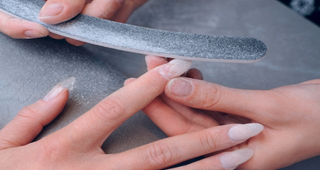 Takma Tırnak Nasıl Takılır ve Çıkarılır?