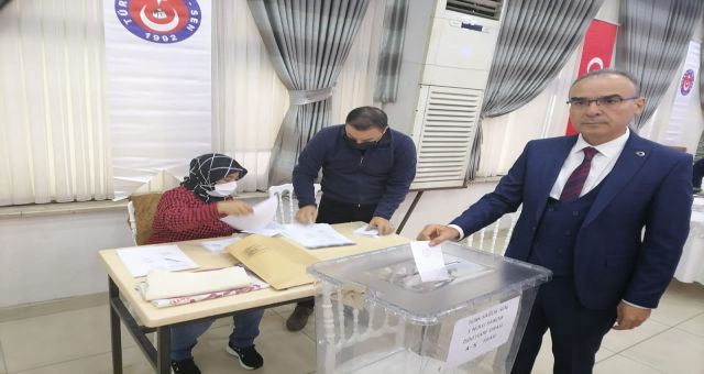 Türk Sağlık Sen’de Başkan Mehmet Özer Güven Tazeledi!