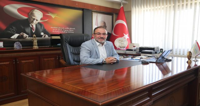 Yeni Avşin'in Tapuları dağıtılıyor