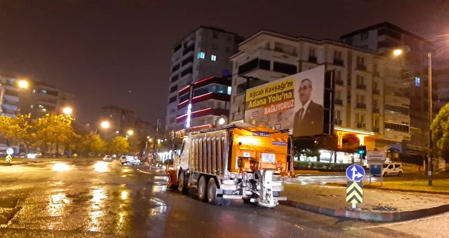 Kar Kalınlığı 1 Metreyi Buldu: Çalışmalar Sürüyor