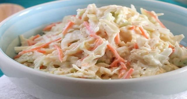 Coleslaw Salata Hazırlanışı