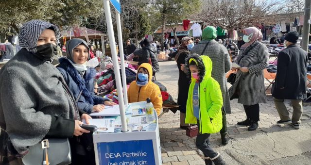Kahramanmaraş'ta Deva Partisi Standtları Yoğun İlgiyle Karşılandı